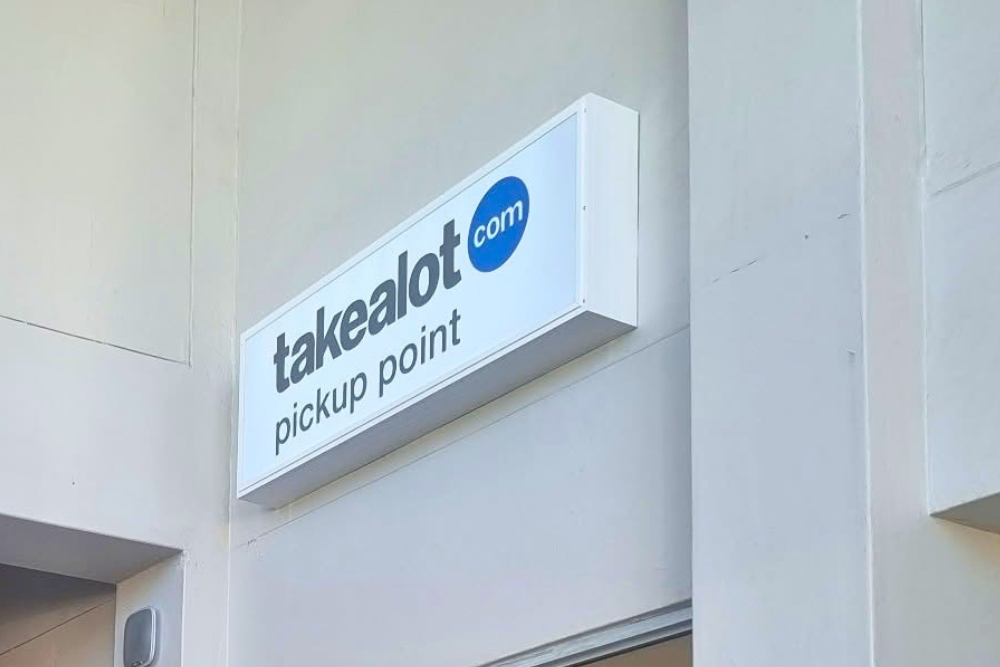 Takealot Opens New Pickup Point at Somerset West Decor Centre
